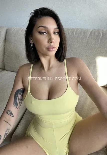 Letterkenny escort Rylee — 1