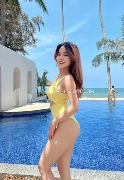 Letterkenny escort Sofie — 2