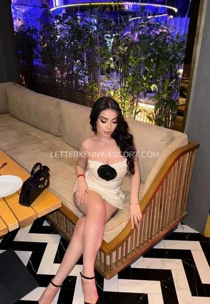 Letterkenny escort Klara — 8