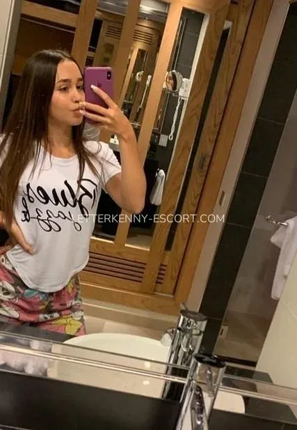 Letterkenny escort Caroline — 1