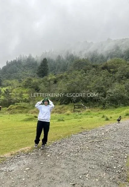 Letterkenny escort Vivian — 6