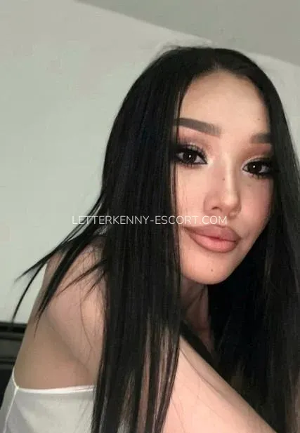 Letterkenny escort Avery — 1
