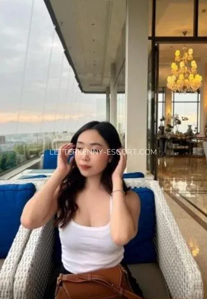 Letterkenny escort Jennifer — 4