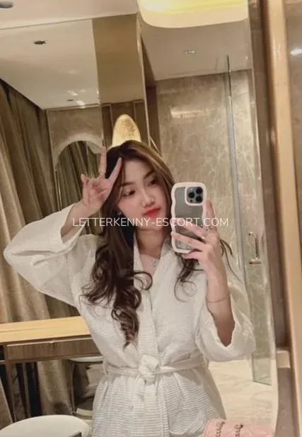 Letterkenny escort Caroline — 8