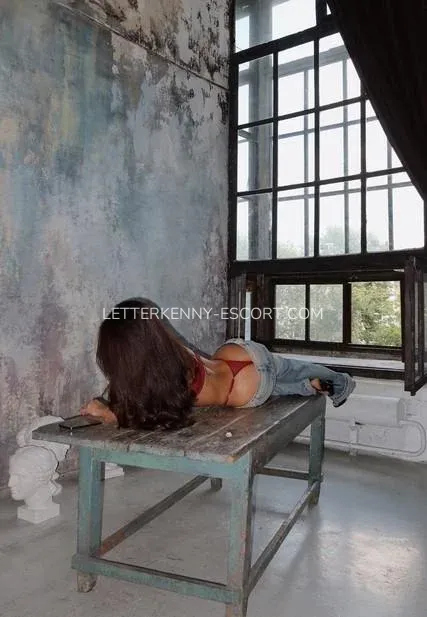 Letterkenny escort Amber — 8