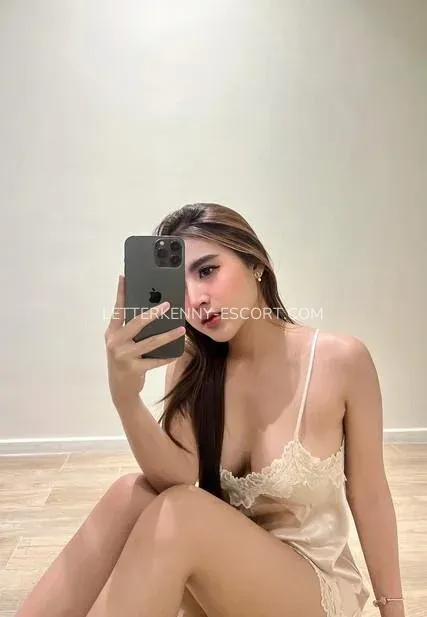 Letterkenny escort Daniela — 6
