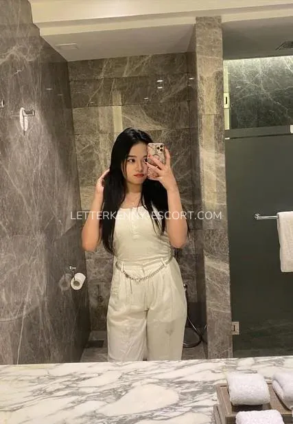 Letterkenny escort Camryn — 1