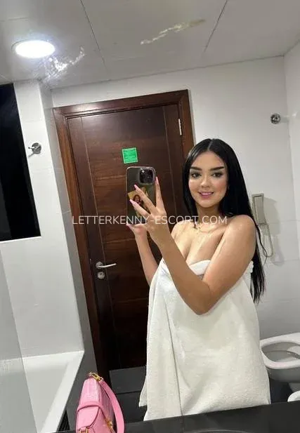 Letterkenny escort Emelie — 10