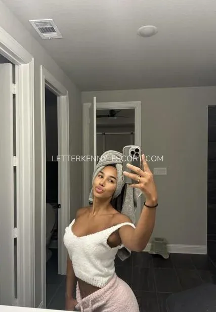 Letterkenny escort Emelie — 7